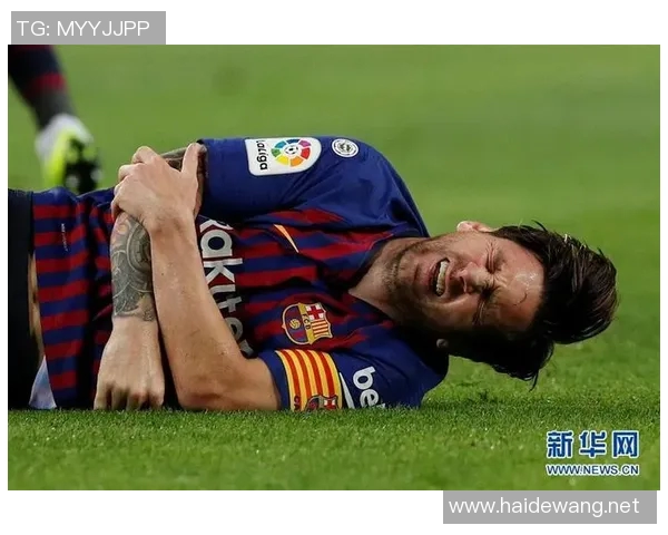足球球星因伤痛苦表情展现赛场无奈瞬间令人心碎 足球球星因伤痛苦表情展现赛场无奈瞬间令人心碎